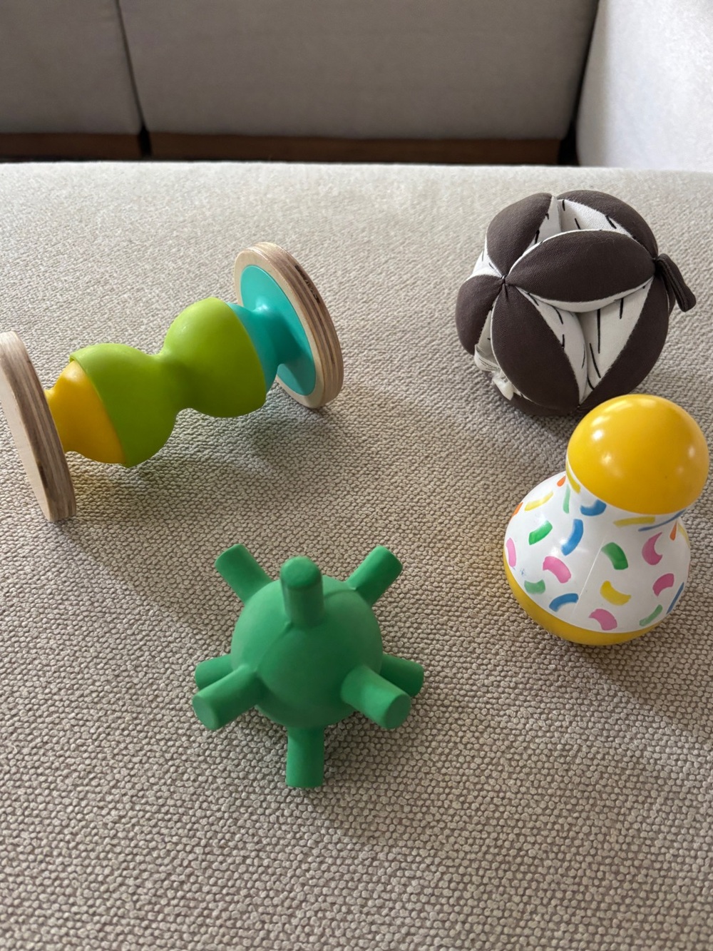 Lovevery Montessori Baby Tummy Time & Crawling Sensory Toy Lot (4)